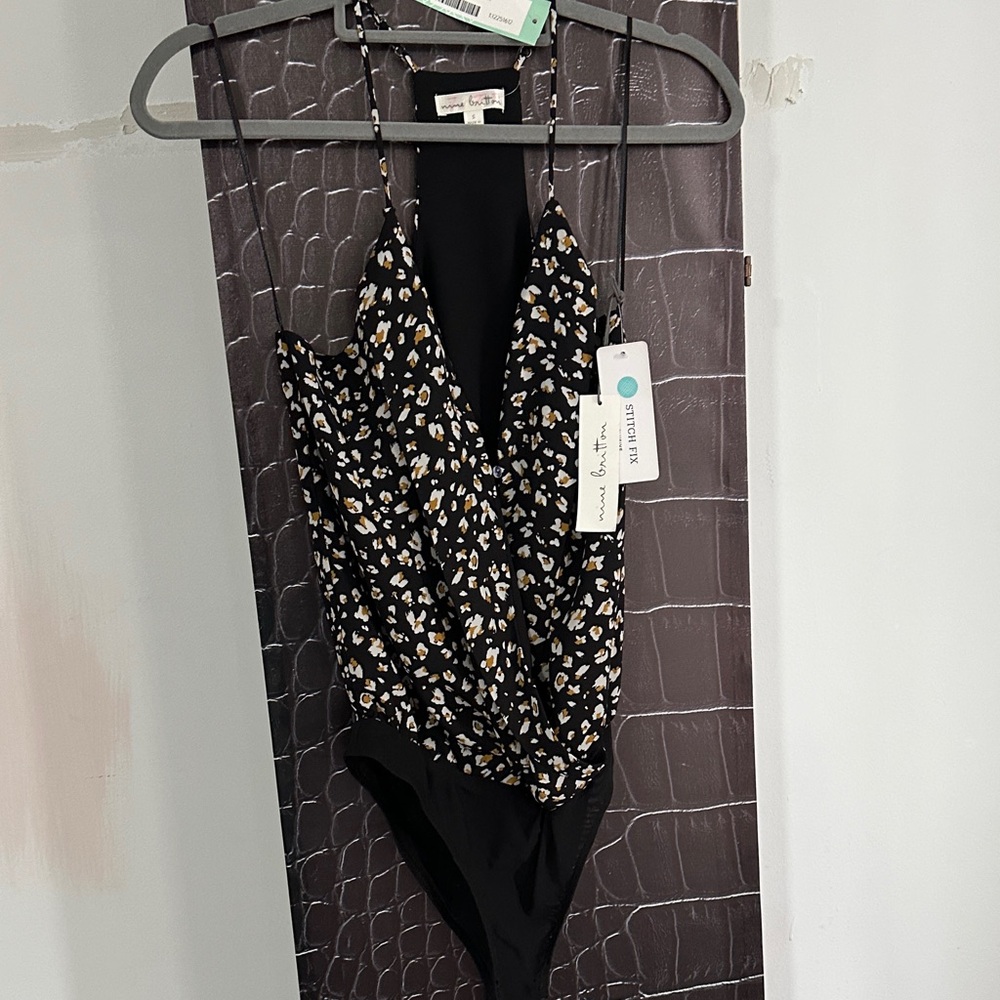 Nine Britton Black Garment